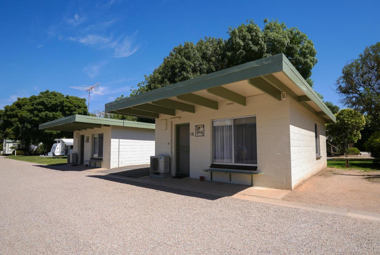 Big4 Wangaratta North Cedars Holiday Park ภายนอก รูปภาพ