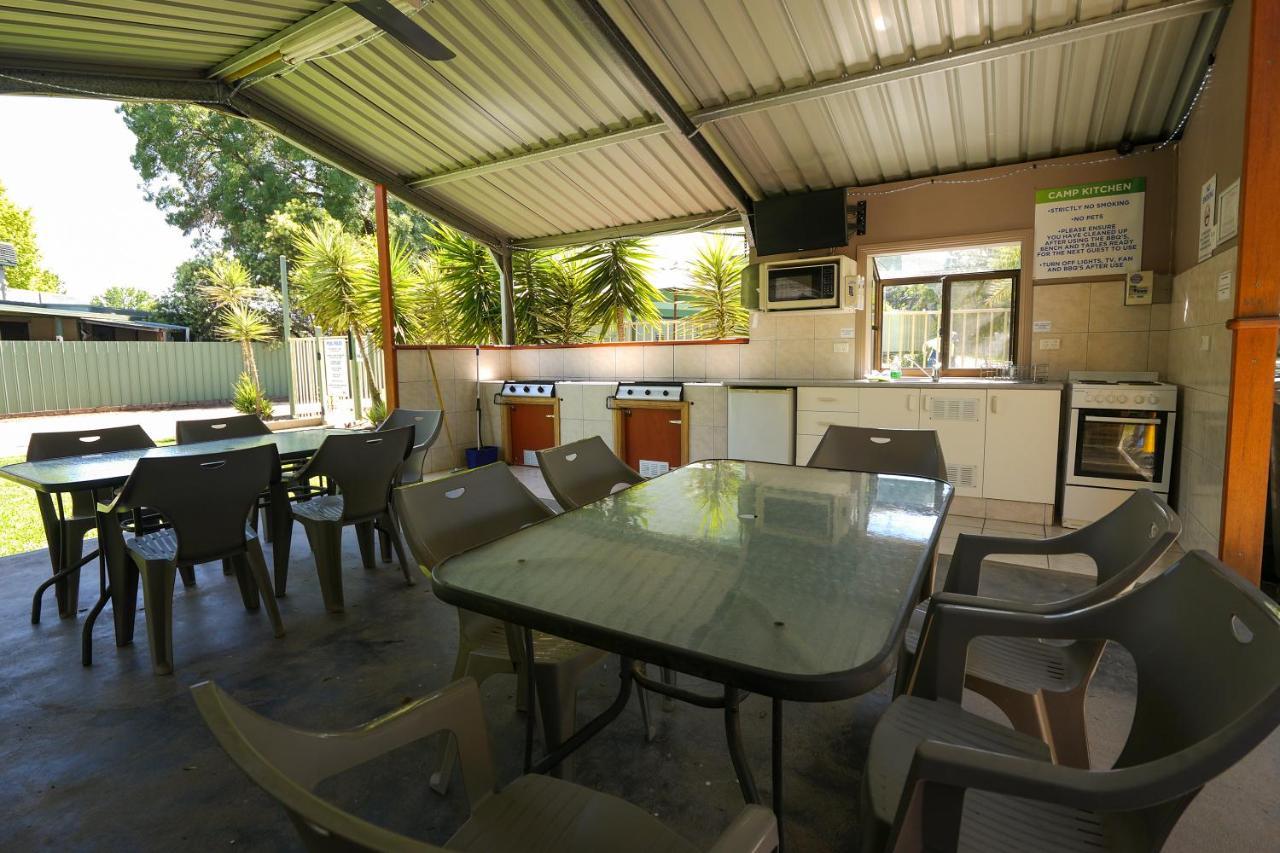 Big4 Wangaratta North Cedars Holiday Park ภายนอก รูปภาพ